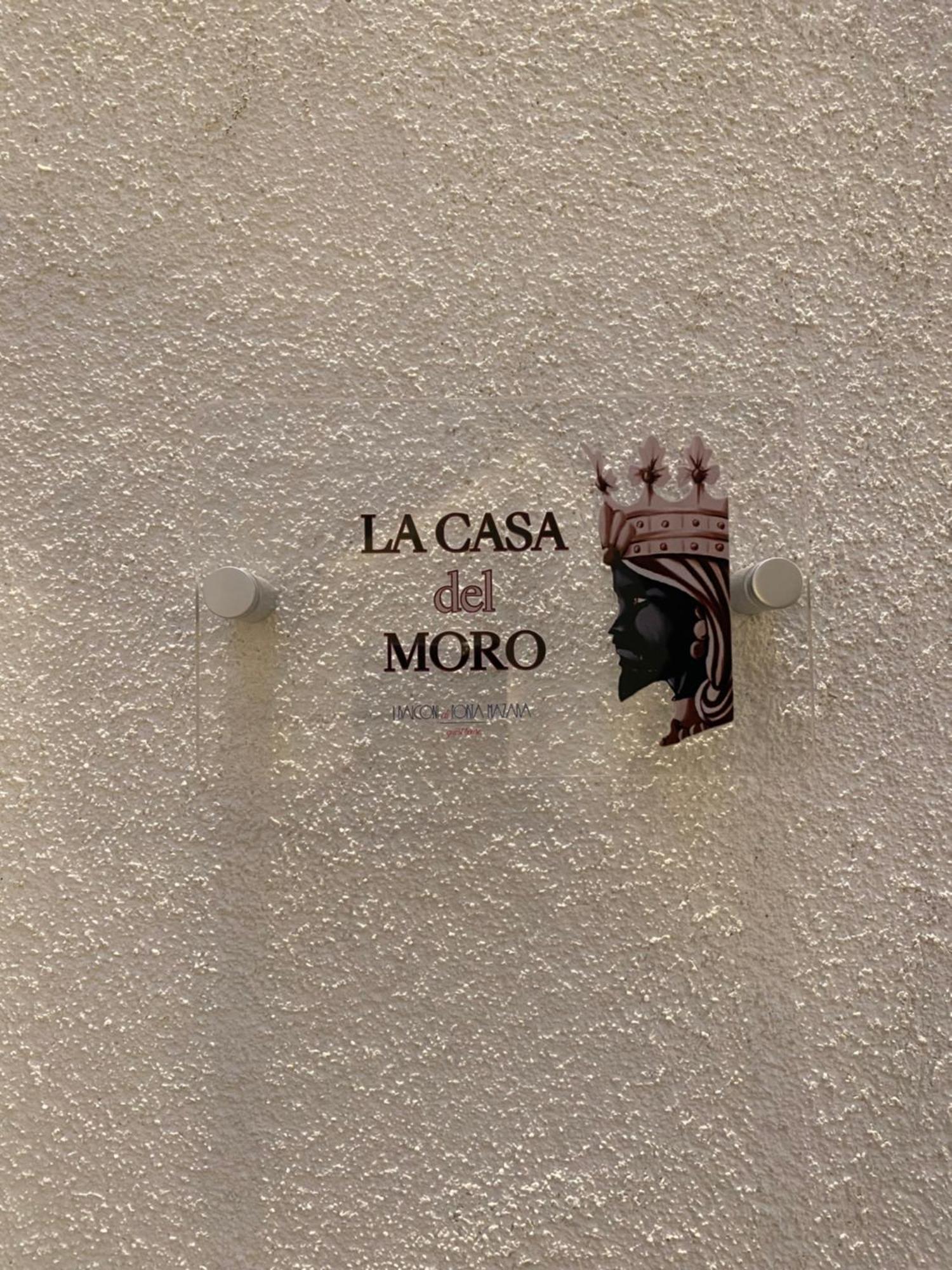 Monolocale con Divano-Letto